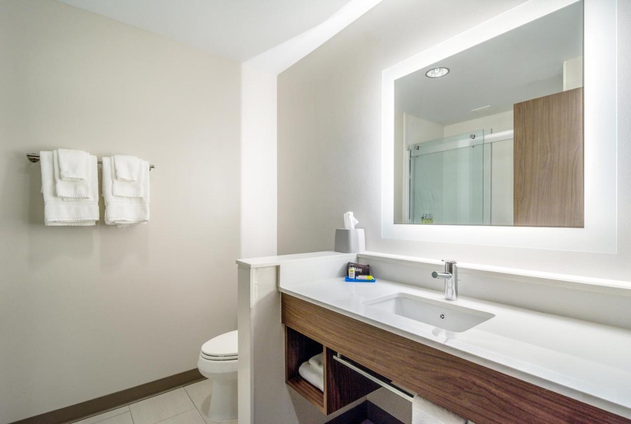 Holiday Inn Express & Suites - Asheboro, An Ihg Hotel Ngoại thất bức ảnh